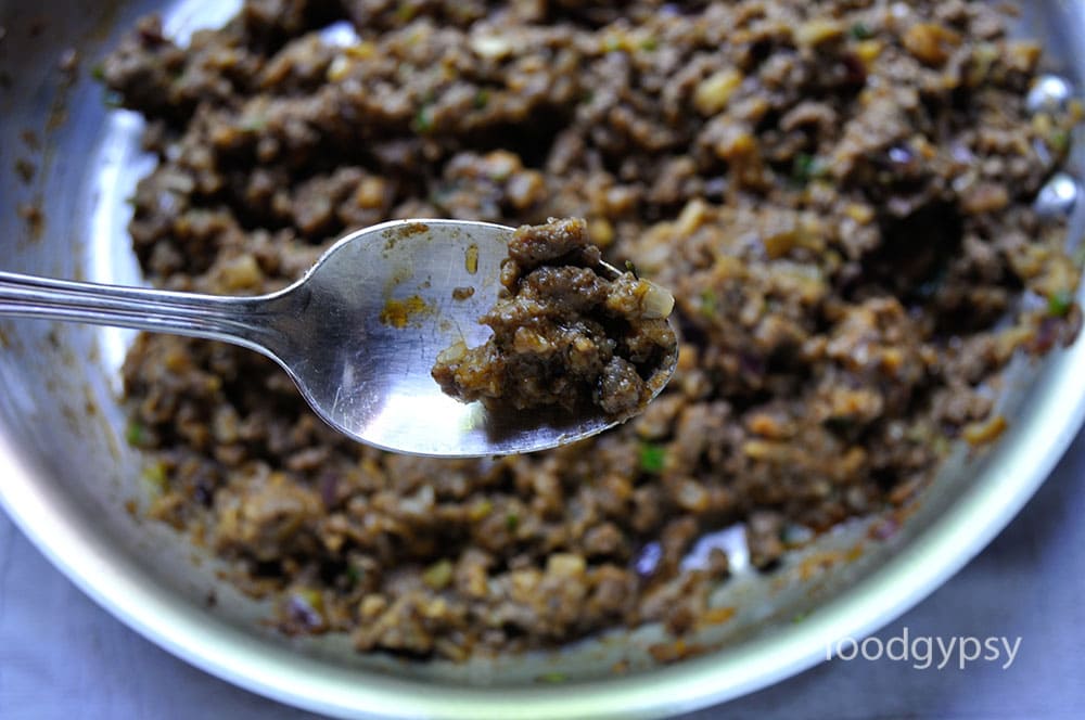 https://foodgypsy.ca/all-recipes/flaky-jamaican-beef-patties/attachment/jamacain-patties_1020/