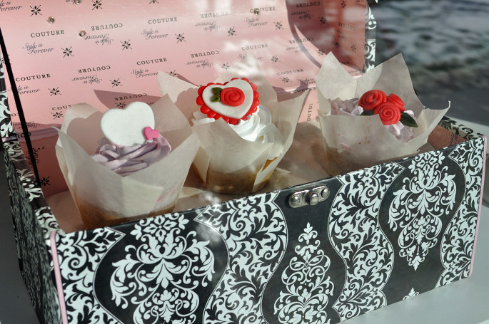 Thimble_Cakes_Valentine's_Offerings