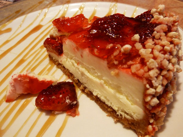 Chenoy's_Deli_Cherry_Cheese_Cake