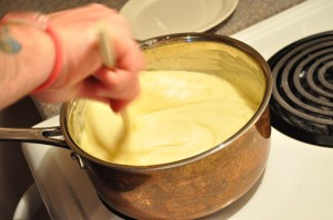 Cheese_Fondue_in_the_pot