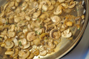Saute mushrooms - Food Gypsy